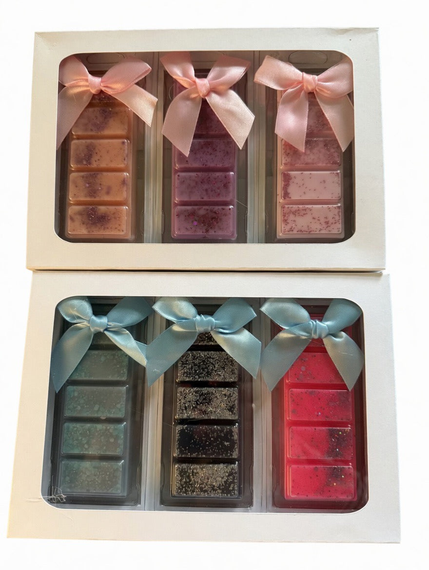 Clearance clamshell gift boxes
