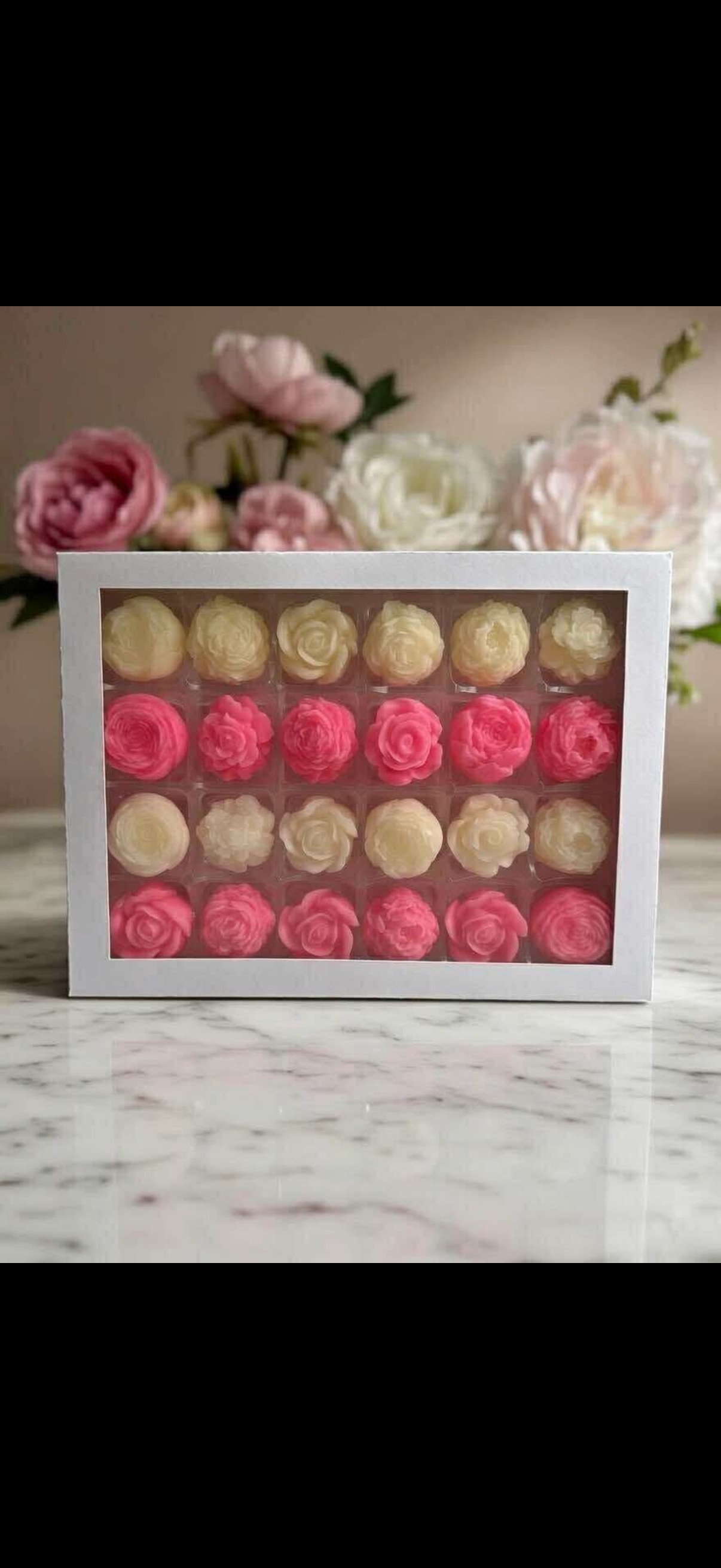 24 wax melt flowers wax melt gift box.